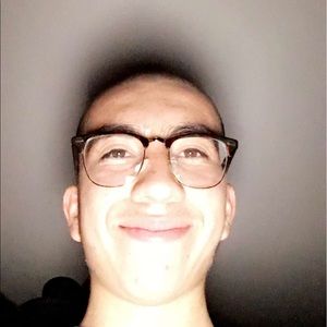 Meet your Posher, Daniel